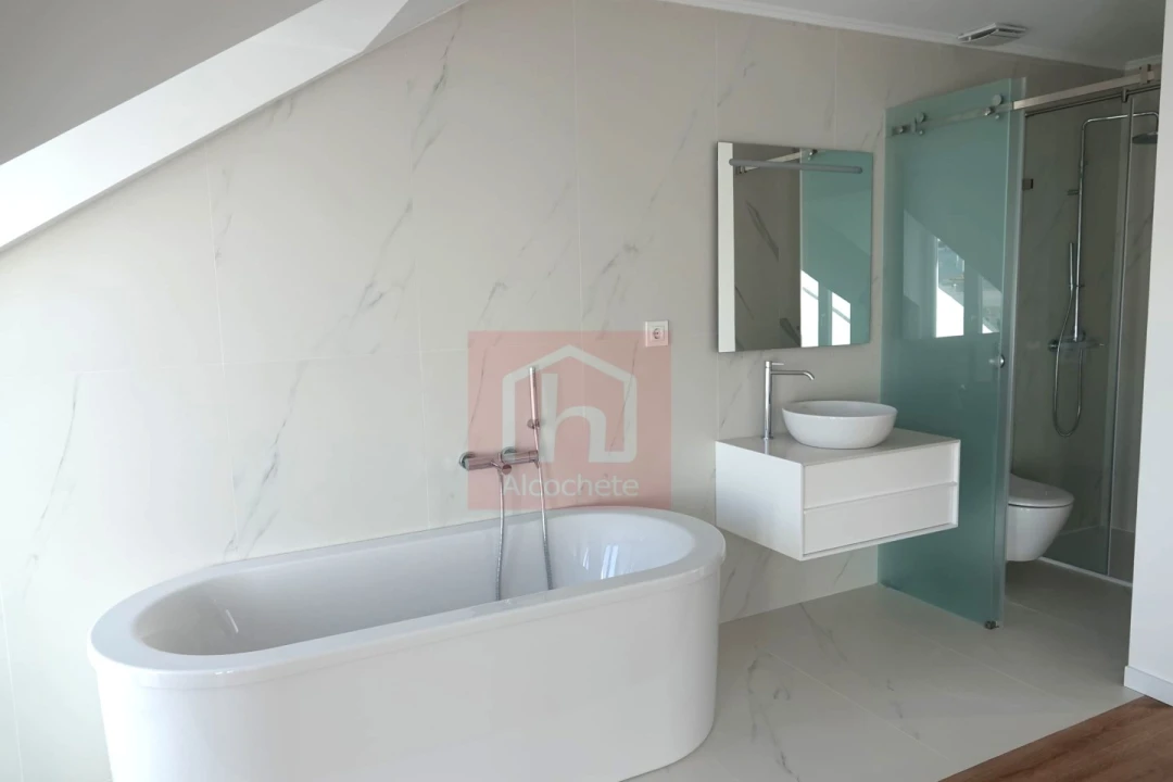 Apartamento T3 para Venda em Alcochete Foto 17