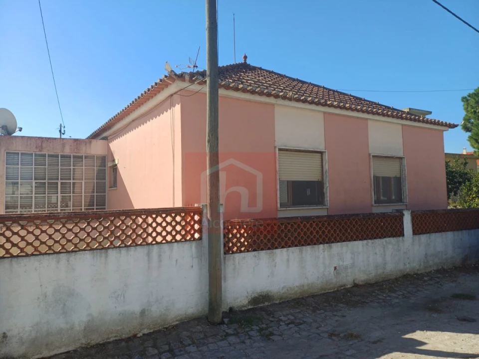 Moradia T2 para Venda em Atalaia e Alto Estanqueiro-Jardia Foto 10