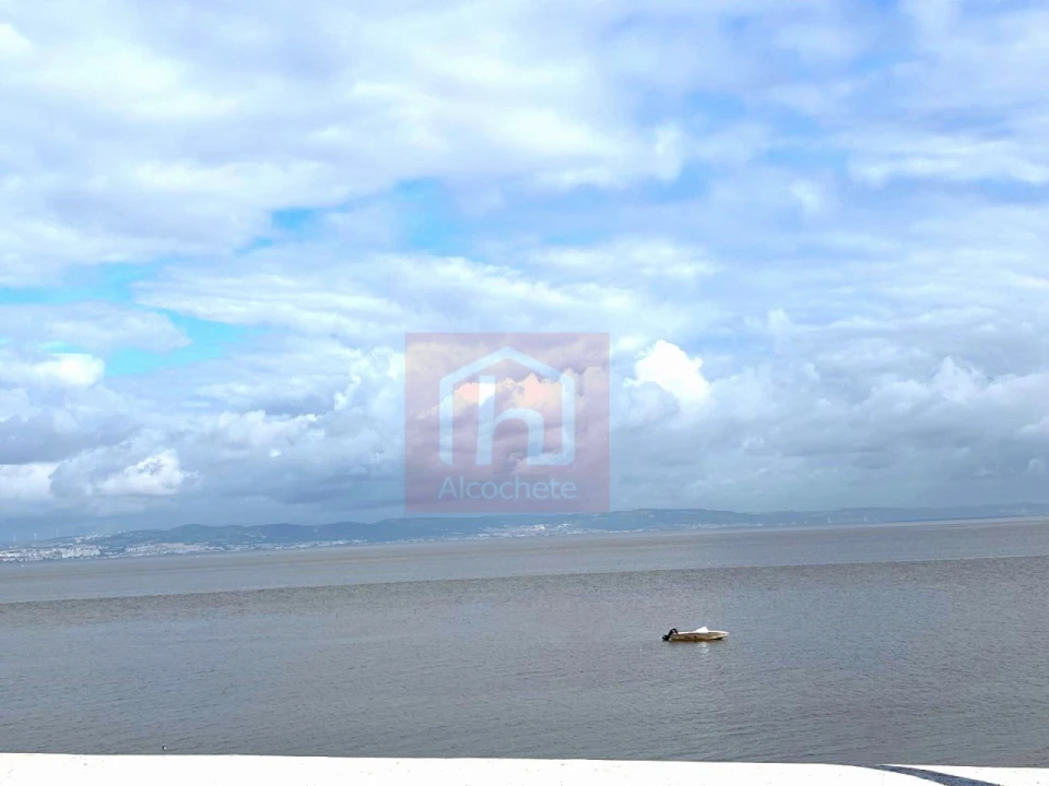 Moradia T2 para Venda em Alcochete Foto 31