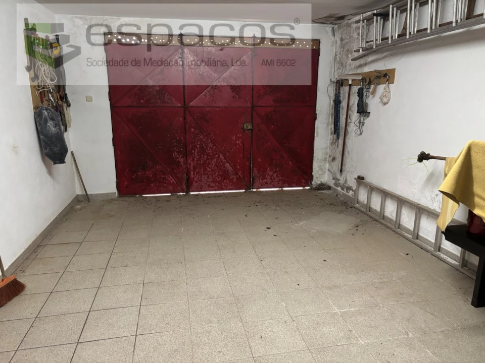 Moradia T4 para Venda em Lavacolhos Foto 12