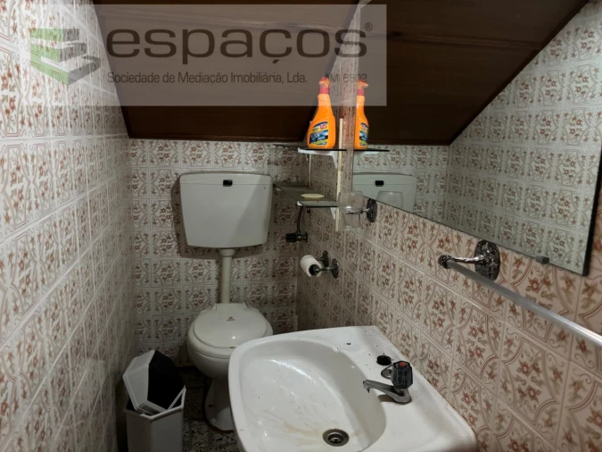 Moradia T4 para Venda em Lavacolhos Foto 40