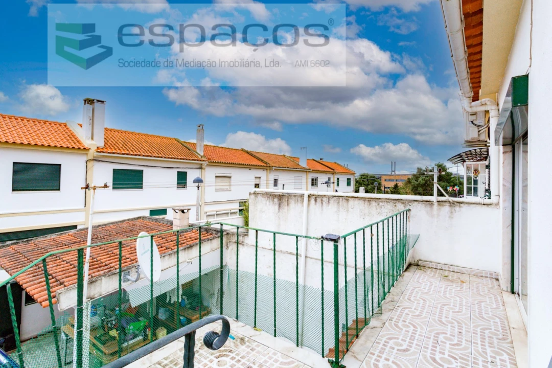 Moradia T3 para Venda em Santa Iria de Azoia, São João da Talha e Bobadela Foto 21