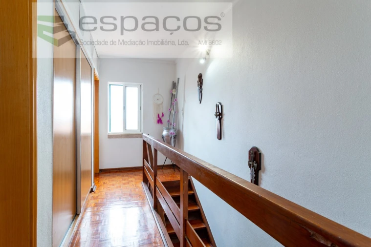 Moradia T3 para Venda em Santa Iria de Azoia, São João da Talha e Bobadela Foto 16