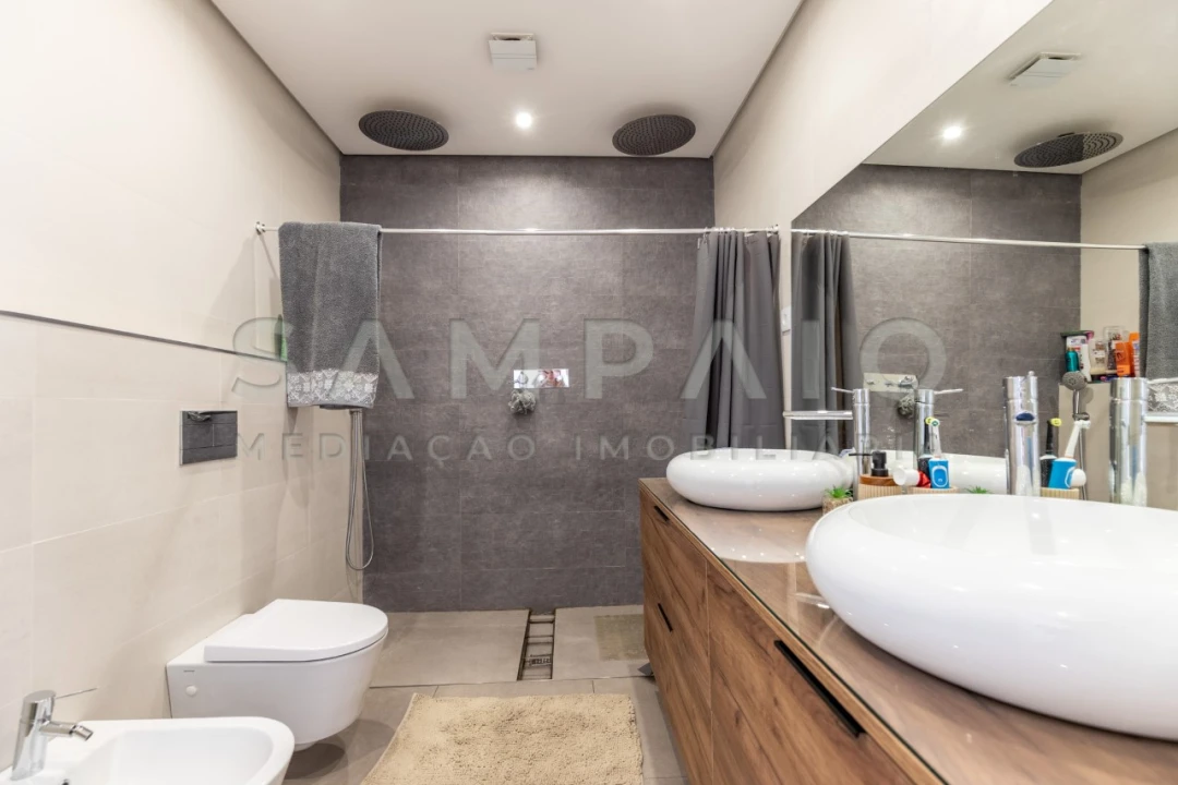 Moradia T3 para Venda em Baguim do Monte (Rio Tinto) Foto 29