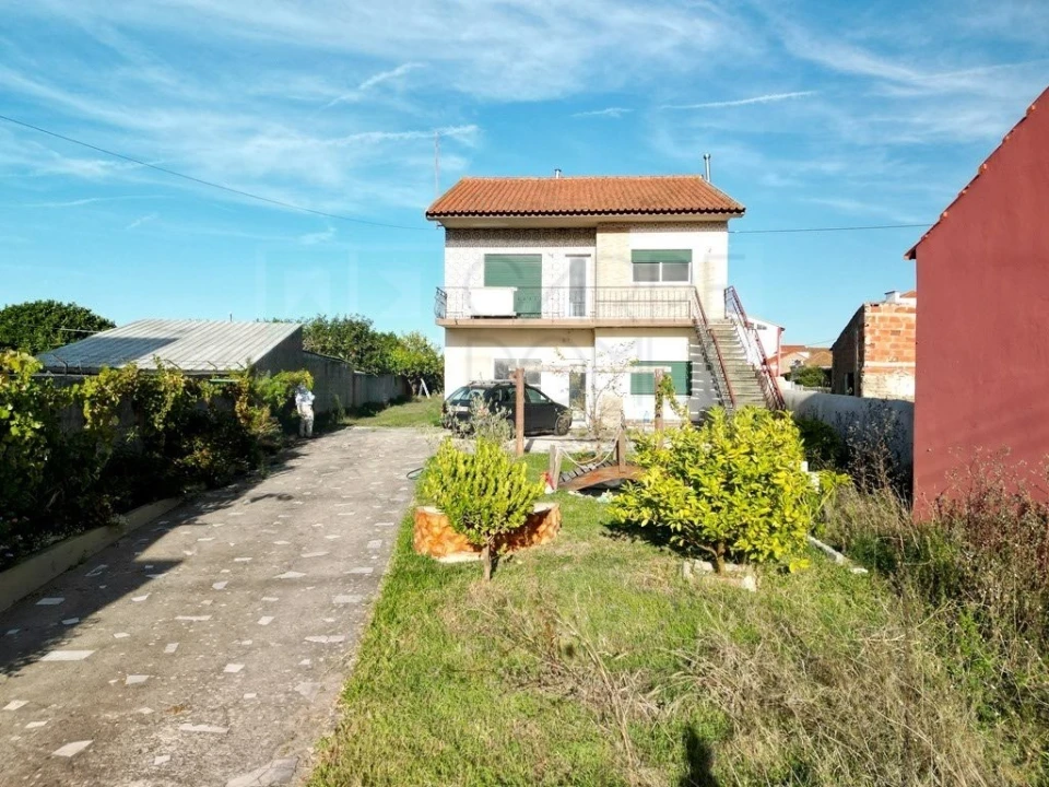 Moradia T4 para Venda em Lavos Foto 46