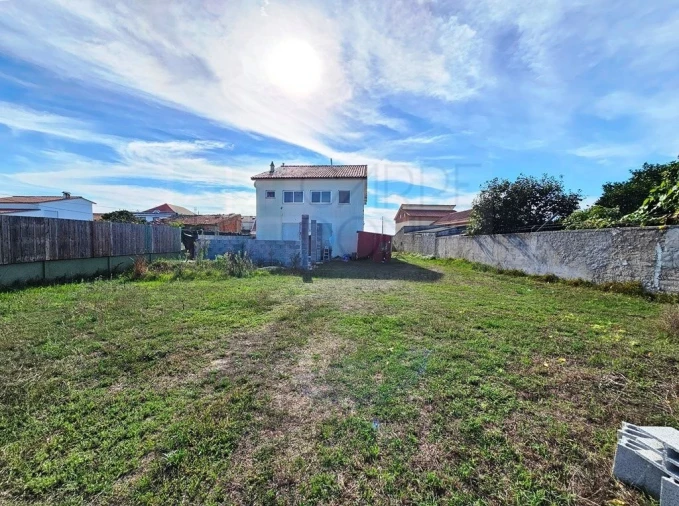 Moradia T4 para Venda em Lavos Foto 44