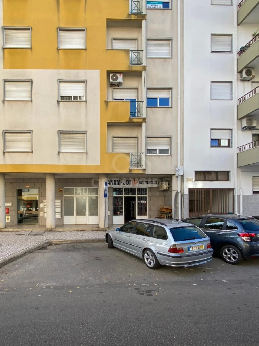 Apartamento T2 para Venda em Castelo Branco Foto 30
