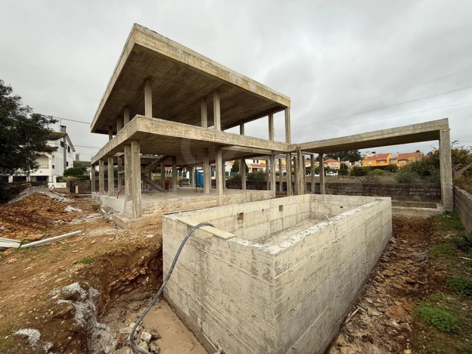 Moradia T4 para Venda em Rio de Mouro Foto 21