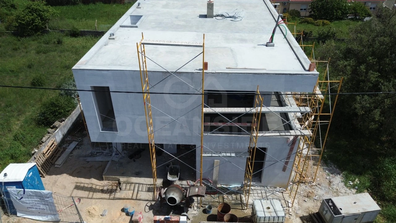 Moradia T4 para Venda em Rio de Mouro Foto 22