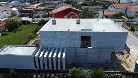 Moradia T4 para Venda em Rio de Mouro