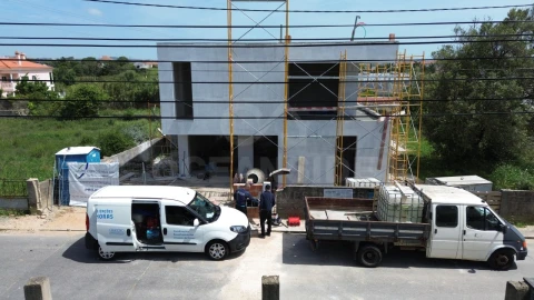 Moradia T4 para Venda em Rio de Mouro