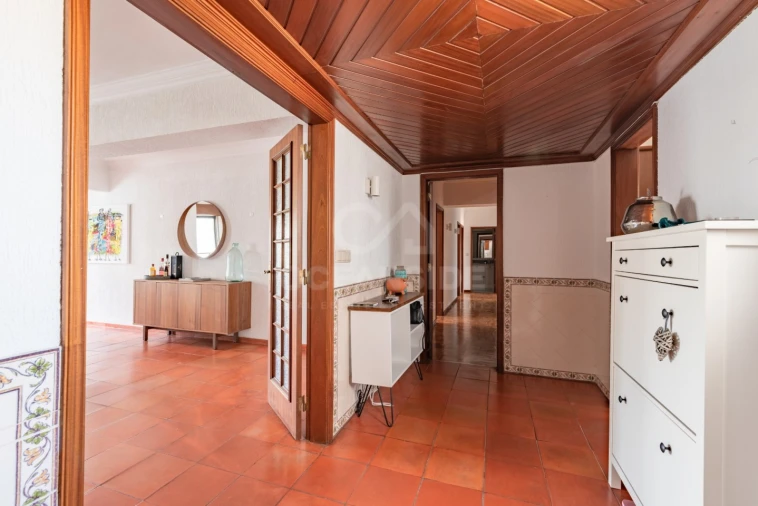 Apartamento T4 para Arrendamento em Carcavelos e Parede Foto 4