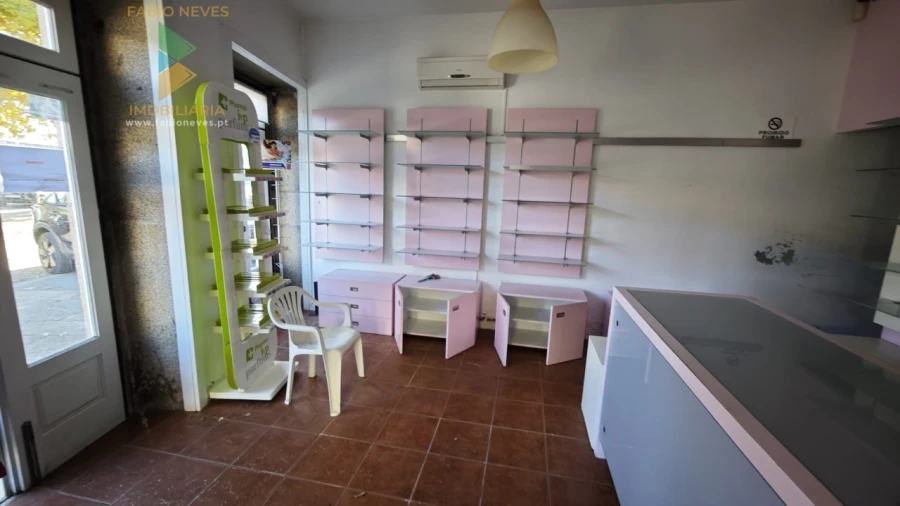 Loja para Arrendamento em Gandra Foto 8