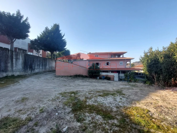 Terreno para Venda em Louredo Foto 3