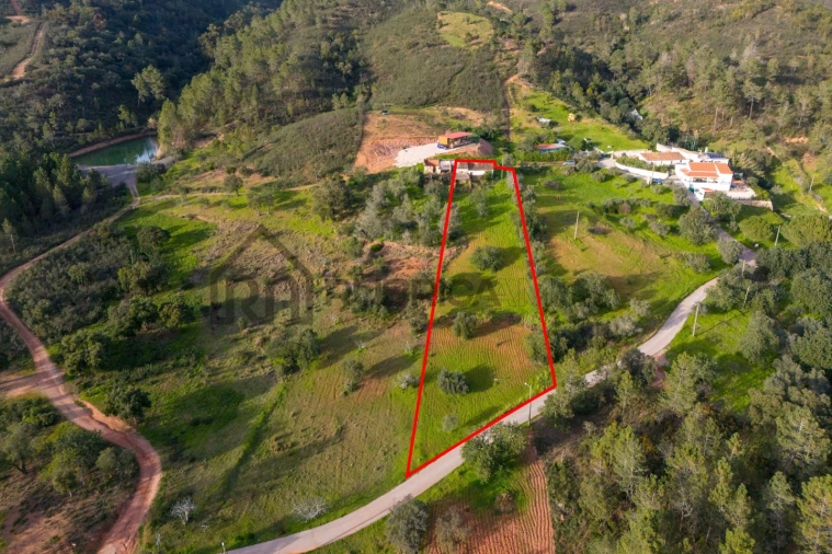 Moradia T1 para Venda em Salir Foto 2