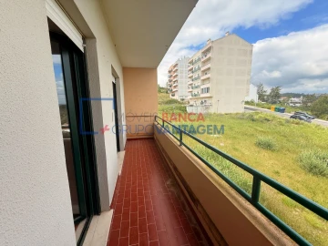Apartamento T3 para Venda em Alenquer (Santo Estêvão e Triana)
