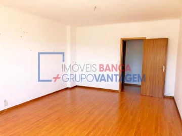 Apartamento T3 para Venda em Alenquer (Santo Estêvão e Triana)