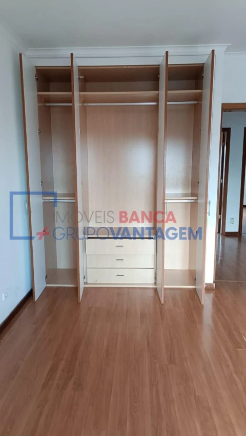 Apartamento T3 para Venda em Alenquer (Santo Estêvão e Triana)