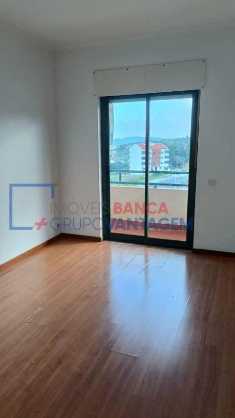 Apartamento T3 para Venda em Alenquer (Santo Estêvão e Triana)