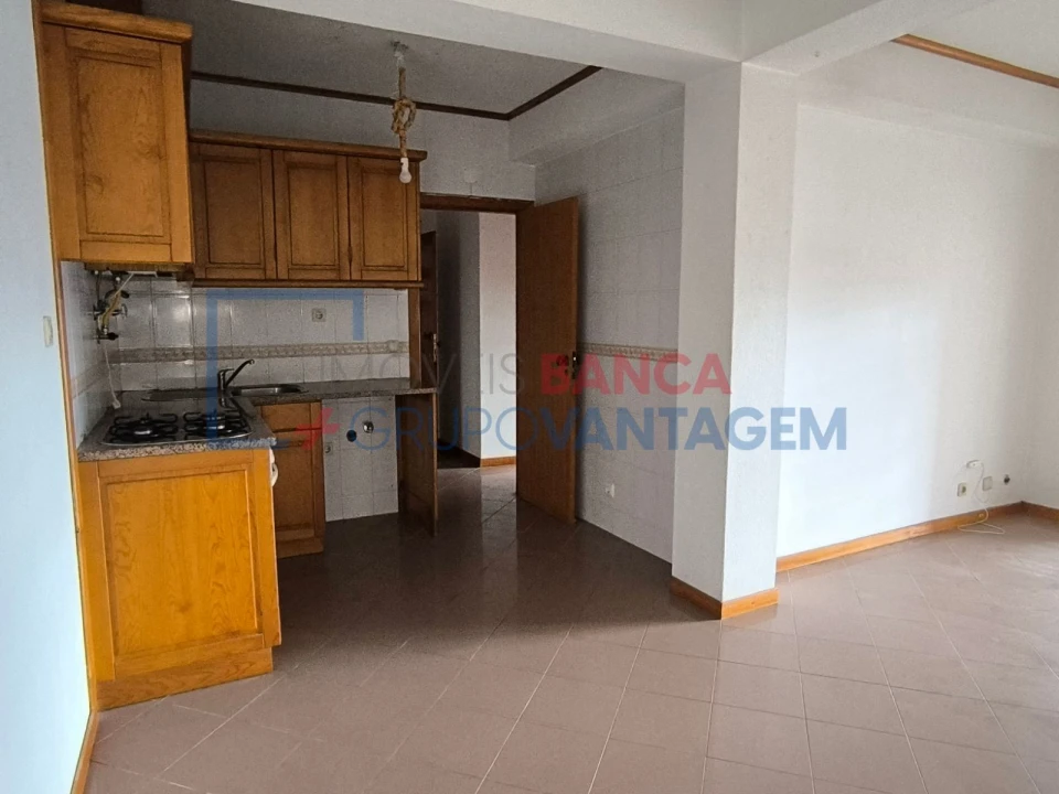 Apartamento T2 para Venda em Pataias e Martingança Foto 12