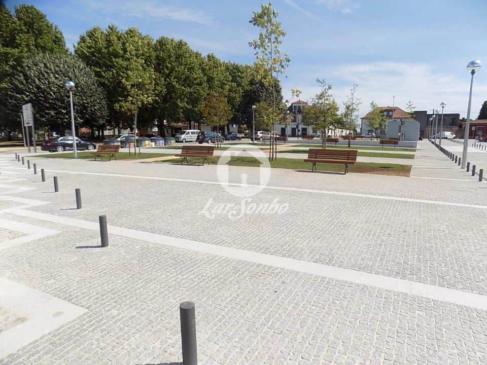 Terreno para Venda em Macieira da Maia Foto 3