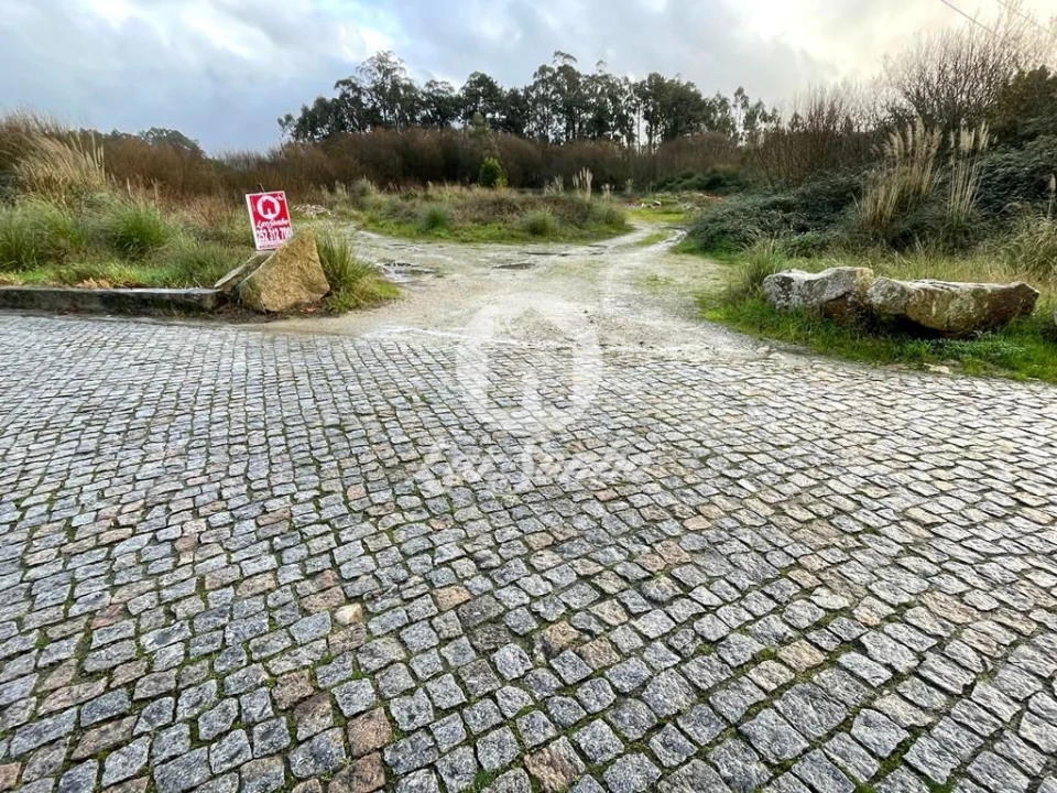 Terreno para Venda em Macieira da Maia Foto 2