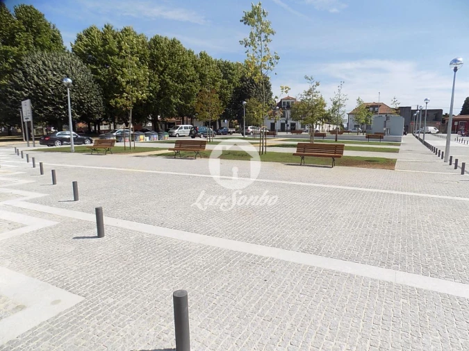 Terreno para Venda em Macieira da Maia Foto 3