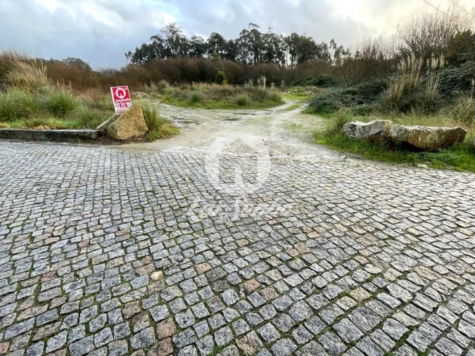 Terreno para Venda em Macieira da Maia Foto 2