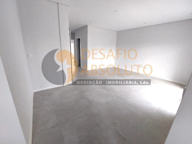 Apartamento T2 para Venda em Quinta do Conde Foto 7