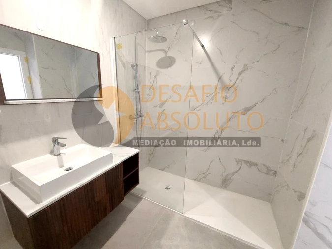 Apartamento T2 para Venda em Quinta do Conde Foto 20