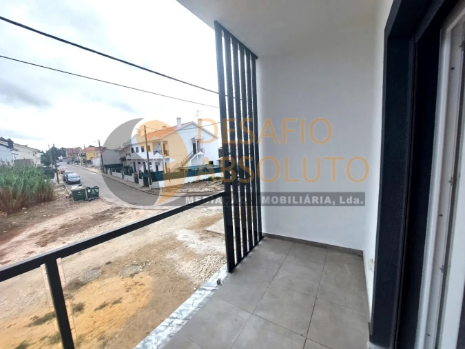 Apartamento T2 para Venda em Quinta do Conde Foto 29