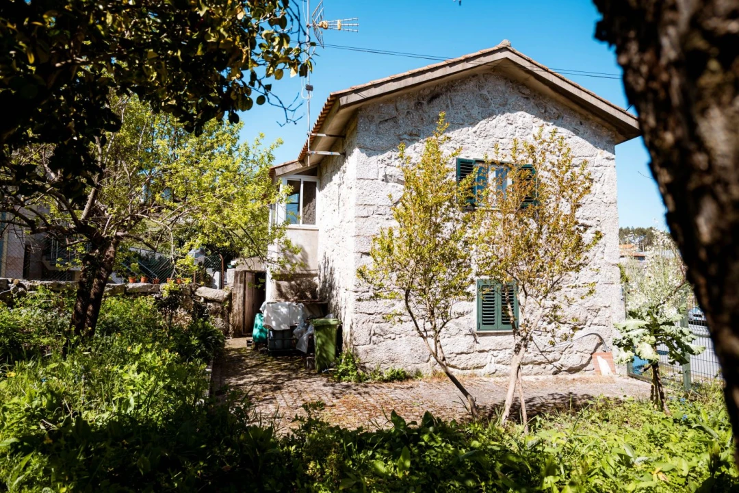 Moradia T3 para Venda em Serzedelo Foto 6