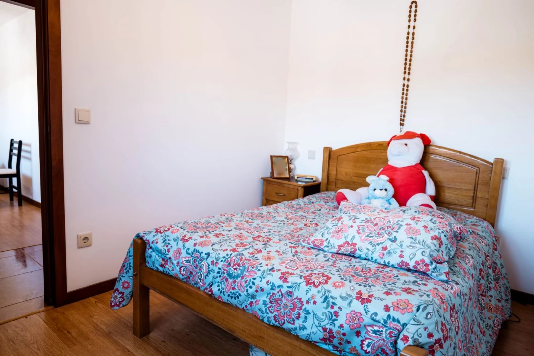 Moradia T3 para Venda em Serzedelo Foto 21