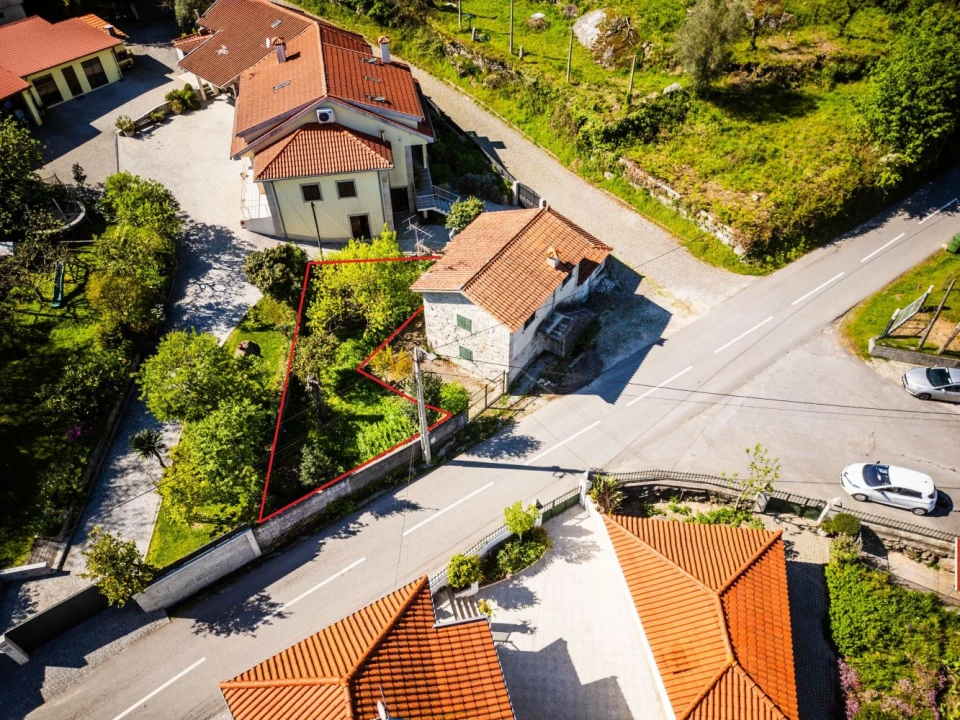 Moradia T3 para Venda em Serzedelo Foto 22