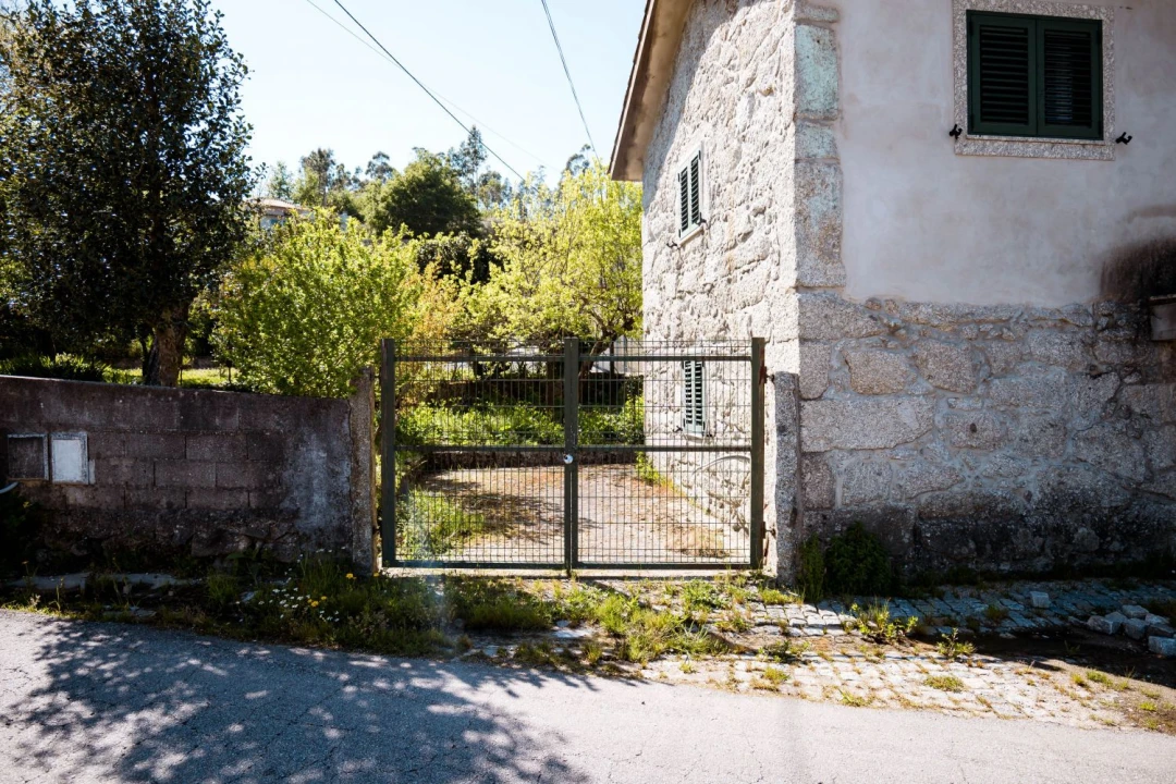 Moradia T3 para Venda em Serzedelo Foto 5