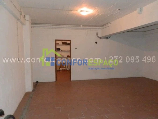 Garagem para Venda em Castelo Branco Foto 2