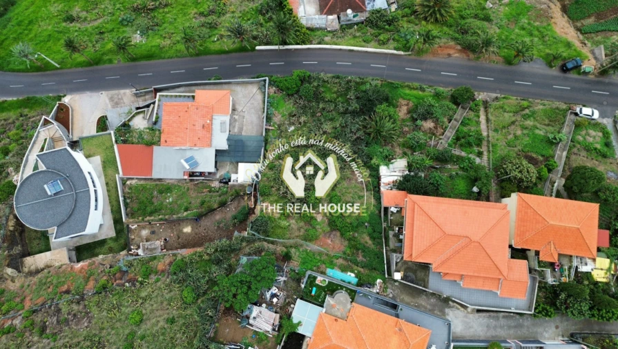 Terreno para Venda em Caniçal Foto 4