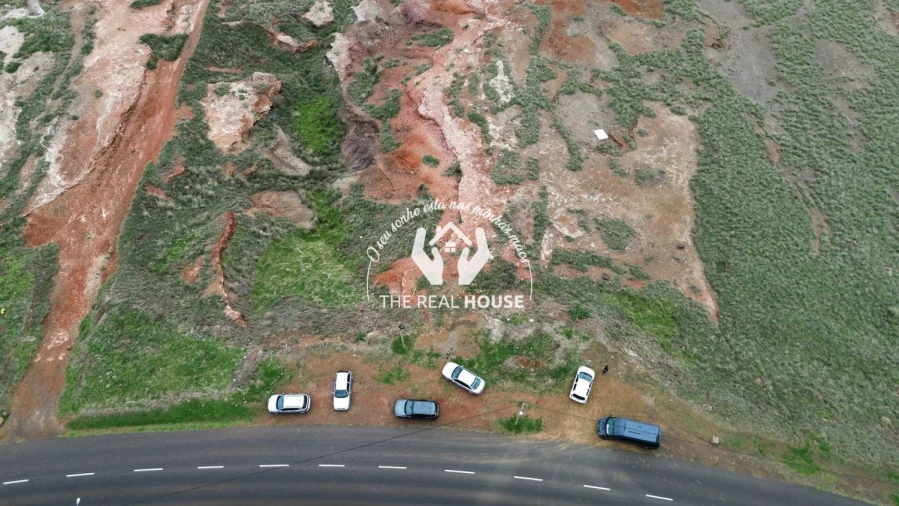 Terreno para Venda em Caniçal Foto 4