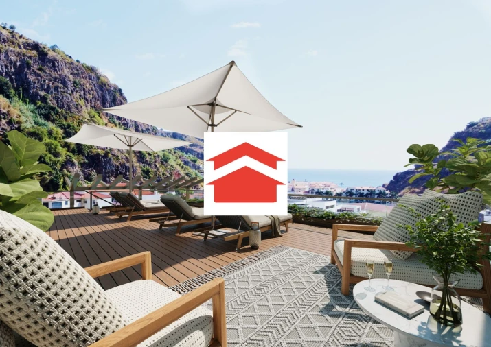 Apartamento T1 para Venda em Ribeira Brava Foto 2