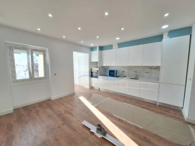 Apartamento T2 para Venda em Falagueira-Venda Nova Foto 2