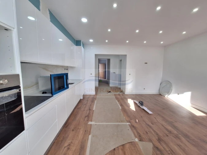 Apartamento T2 para Venda em Falagueira-Venda Nova Foto 3
