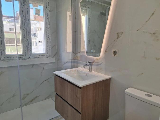 Apartamento T2 para Venda em Falagueira-Venda Nova Foto 17