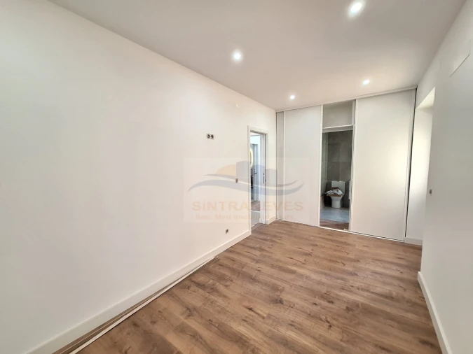 Apartamento T2 para Venda em Falagueira-Venda Nova Foto 8