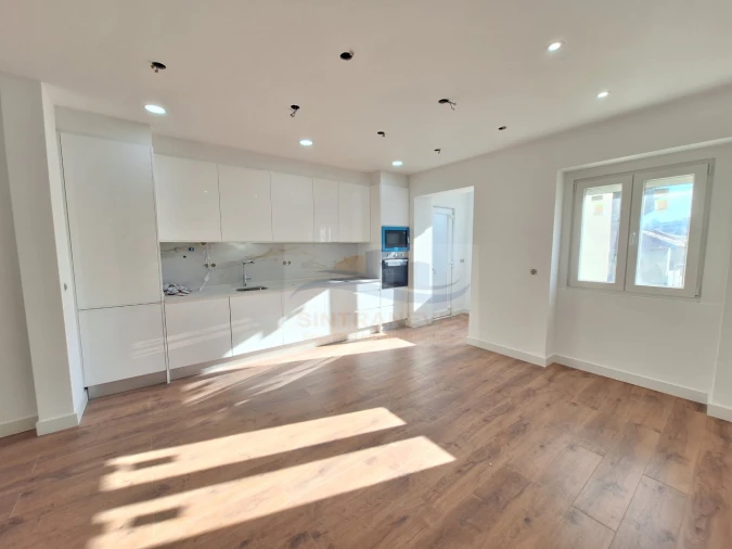 Apartamento T2 para Venda em Falagueira-Venda Nova