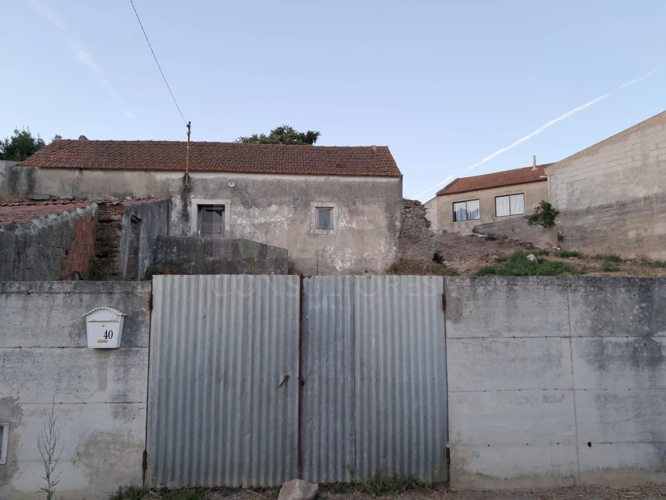 Moradia T3 para Venda em Santa Catarina Foto 1