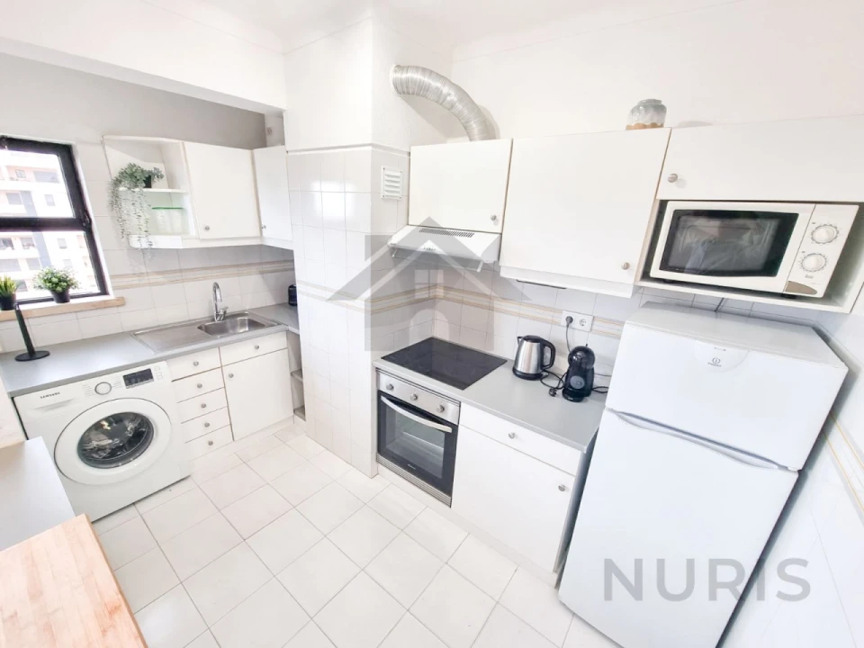 Apartamento T1 para Arrendamento em Portimão Foto 4