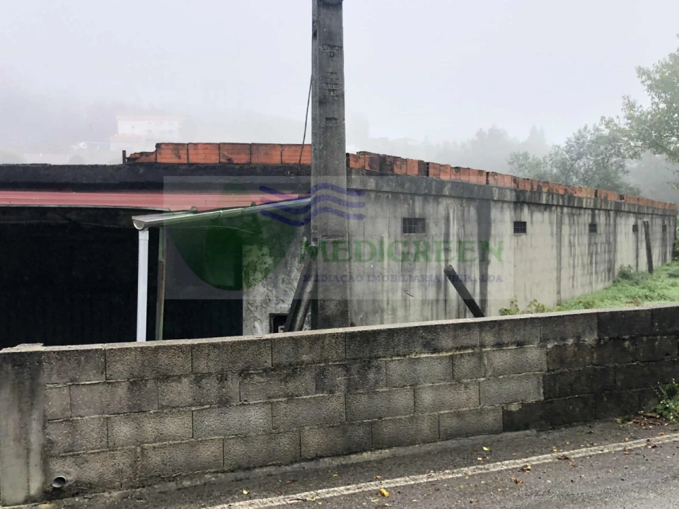 Armazém para Arrendamento em Silva Escura e Dornelas Foto 4