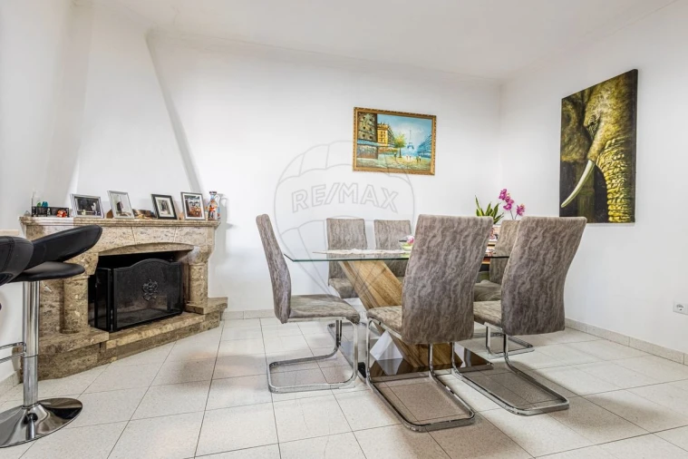 Apartamento T2 para Venda em Alpiarça Foto 19