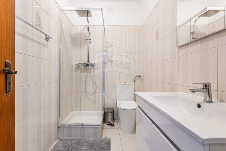 Apartamento T2 para Venda em Alpiarça Foto 16