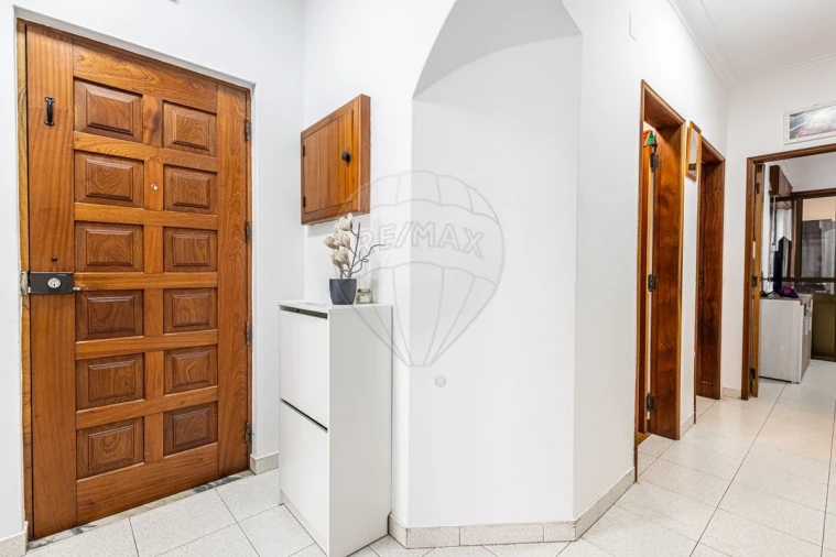 Apartamento T2 para Venda em Alpiarça Foto 2